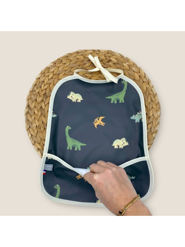 Les Mômes des Dômes - Bavoir serviette imperméable dinos