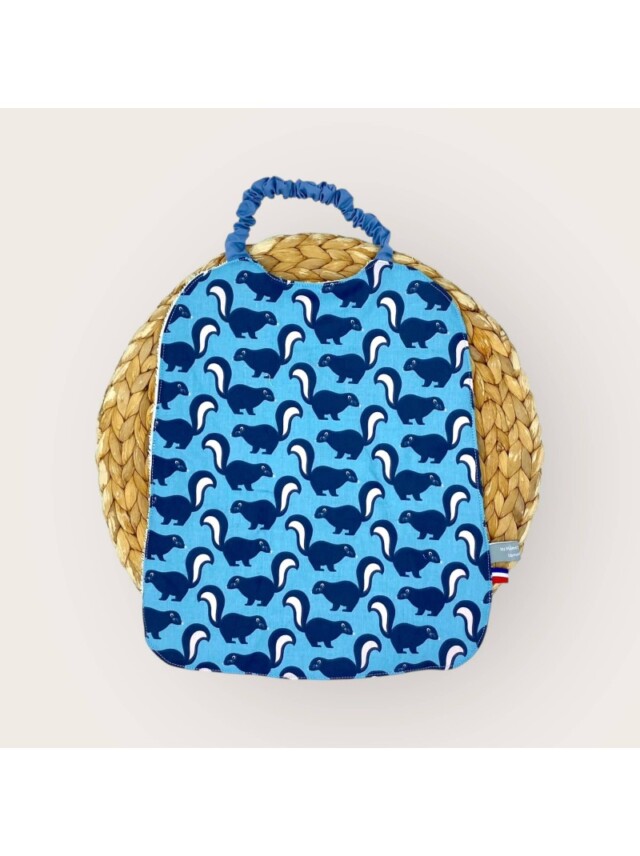 Bavoir serviette Mouffette par la marque Les Mômes des Dômes Les Mômes des Dômes - Bavoir serviette Mouffette