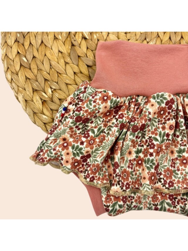 Bloomer avec Jupette Évolutif pour Bébé – Suzanne par la marque Les Mômes des Dômes Les Mômes des Dômes - Bloomer avec Jupette Évolutif pour Bébé – Suzanne