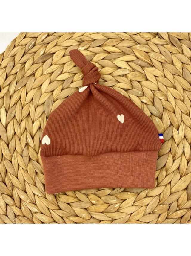 Bonnet évolutif avec noeud Amore par la marque Les Mômes des Dômes Les Mômes des Dômes - Bonnet évolutif avec noeud Amore
