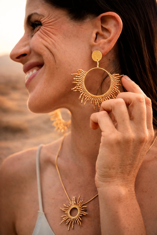 boutique-valdyria-apollisia-solaris-boucles-oreilles-pendante-profile-sourire-NEW