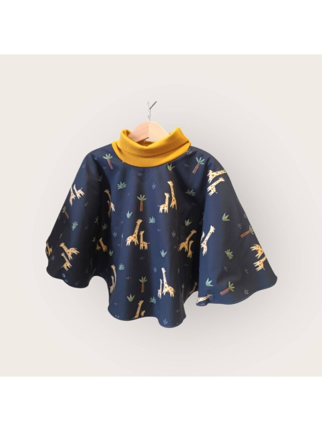 CHO Poncho spécial voiture approuvé par Sécurange – Gigi par la marque Les Mômes des Dômes Les Mômes des Dômes - CHO Poncho spécial voiture approuvé par Sécurange – Gigi