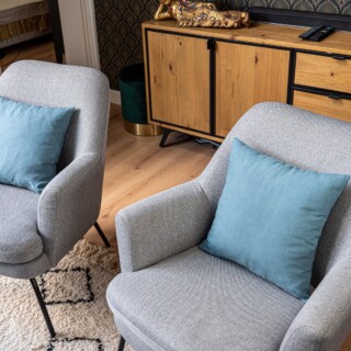 DEJORINE - Housse de coussin en lin lavé – Bleu Niagara
