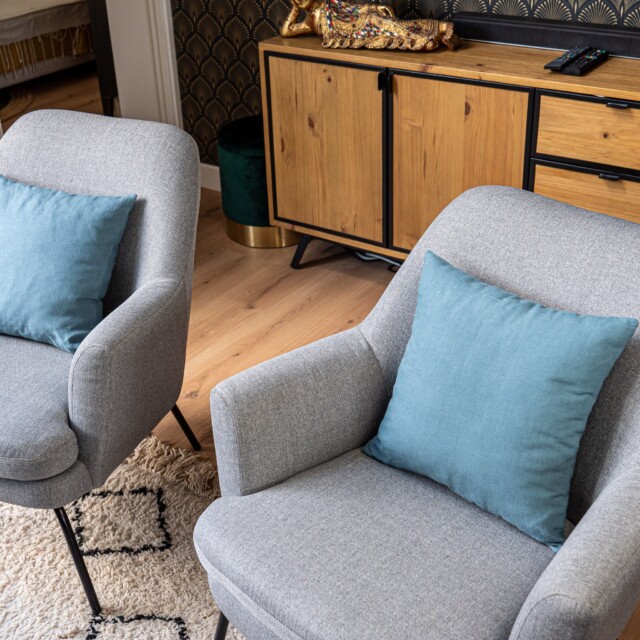 DEJORINE - Housse de coussin en lin lavé – Bleu Niagara