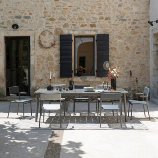 LAFUMA Mobilier - Ensemble LAFUMA MOBILIER table de repas extensible et 8 fauteuils de jardin Oron ALU 8-10 personnes GRIS TITANE