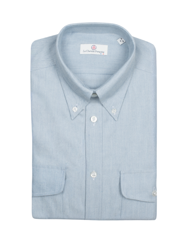 Chemise Alpine – Flanelle Bleu Glacier – Col Boutonné & Poches à Soufflets par la marque La Chemise Française La Chemise Française - Chemise Alpine – Flanelle Bleu Glacier – Col Boutonné & Poches à Soufflets