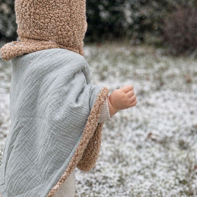 Petit Pote - Poncho bébé enfant coton bio / Doublure marron – Taille unique / Vert d'eau