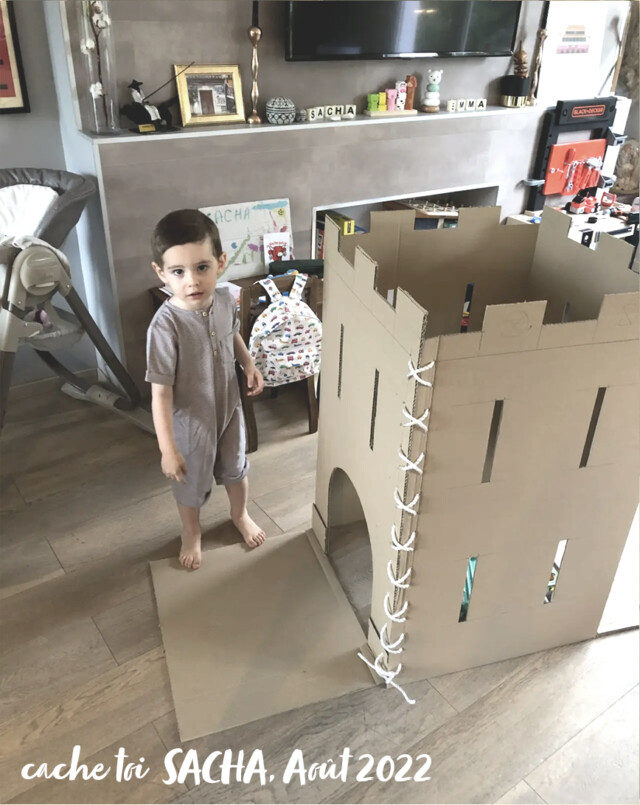 premier-prototype-cabane-carton-cache-toi-souvenir-famille