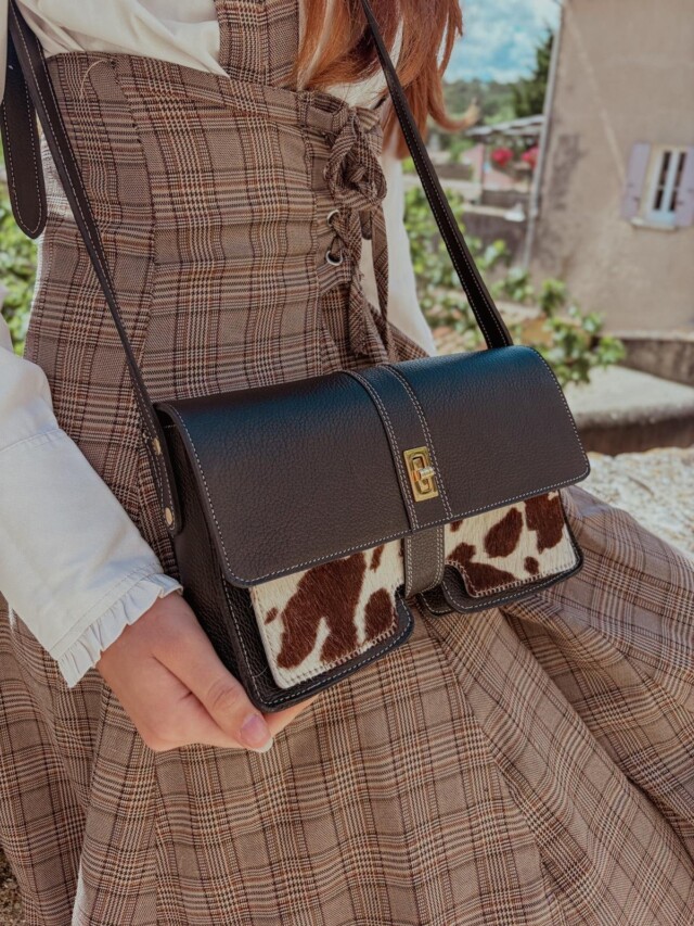 Sac en Cuir Noir Motif Vachette – Justine par la marque Maison Rottier Maison Rottier - Sac en Cuir Noir Motif Vachette – Justine