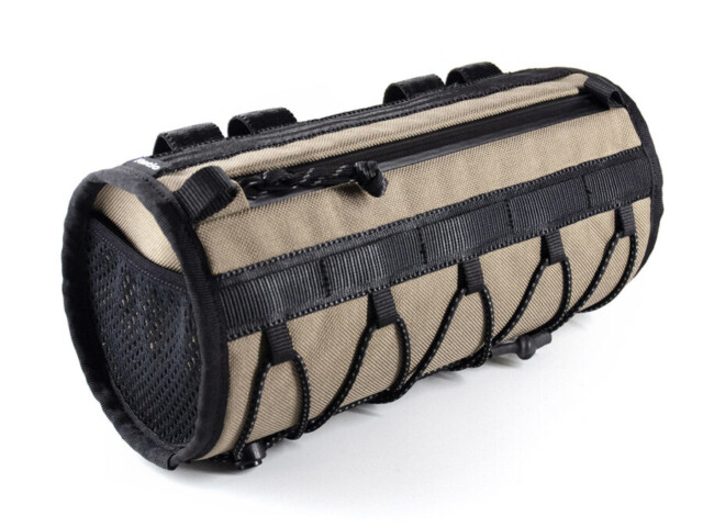 sacoche guidon velo route gravel bikepacking ratio rollmop face 900x900 1 Ratio - Sacoche de guidon Rollmop Coyote