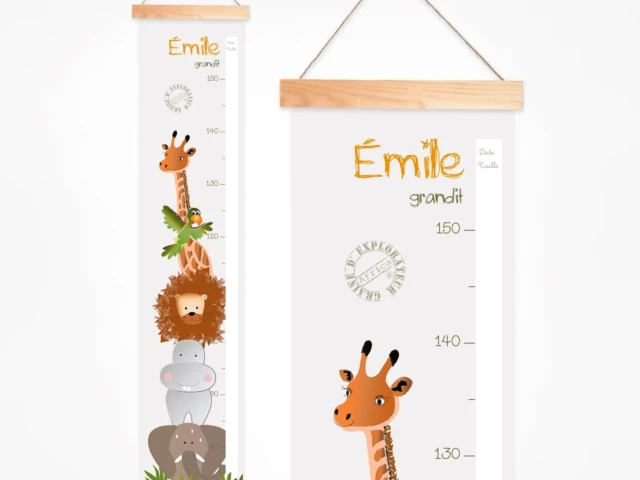toise tissu animaux de la jungle Atelier Baby’Sphère - Toise bébé personnalisée des animaux de la jungle les uns sur les autres