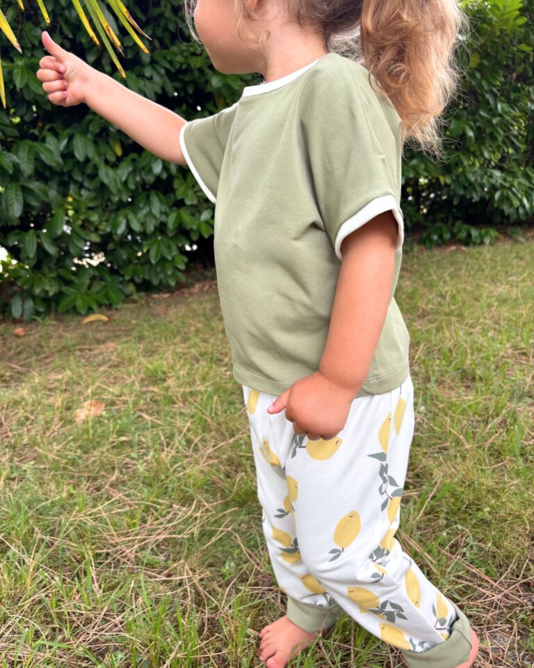 Petit Pote - T-shirt enfant Jersey Kaki – 12 mois / Vert kaki