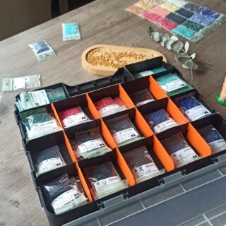 valdyria-materiel-perles-sachets-atelier