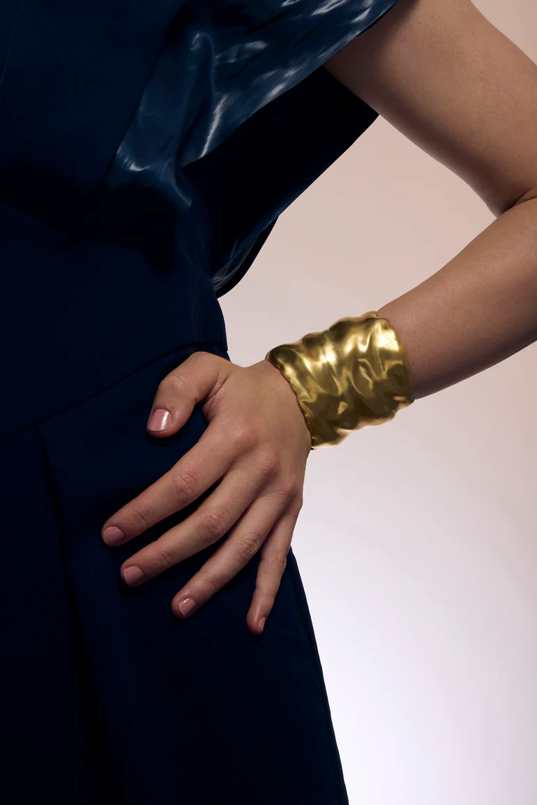 Violaine-Muras-bracelet-manchette