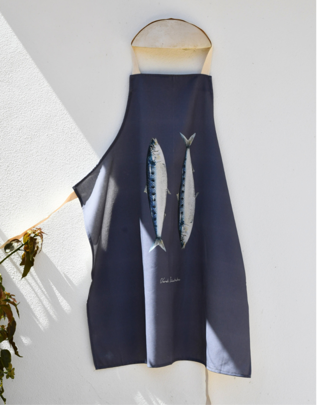 Tablier Gris Pragues 100% coton : Les Sardines par la marque Varek Illustrations Varek Illustrations - Tablier Gris Pragues 100% coton : Les Sardines