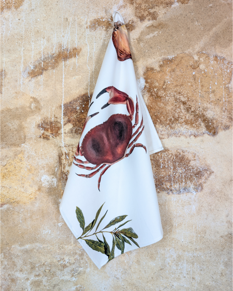 varek.illustrations - Torchon 100% coton : Le Tourteau au Court Bouillon