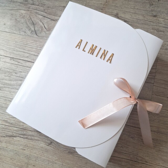 La Fabrique A DeDeuh - Coffret Complet Girl 2 – Cadeau Bébé Personnalisé avec Couverture