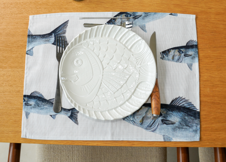 varek.illustrations - Set de table en coton enduit : Le Bar