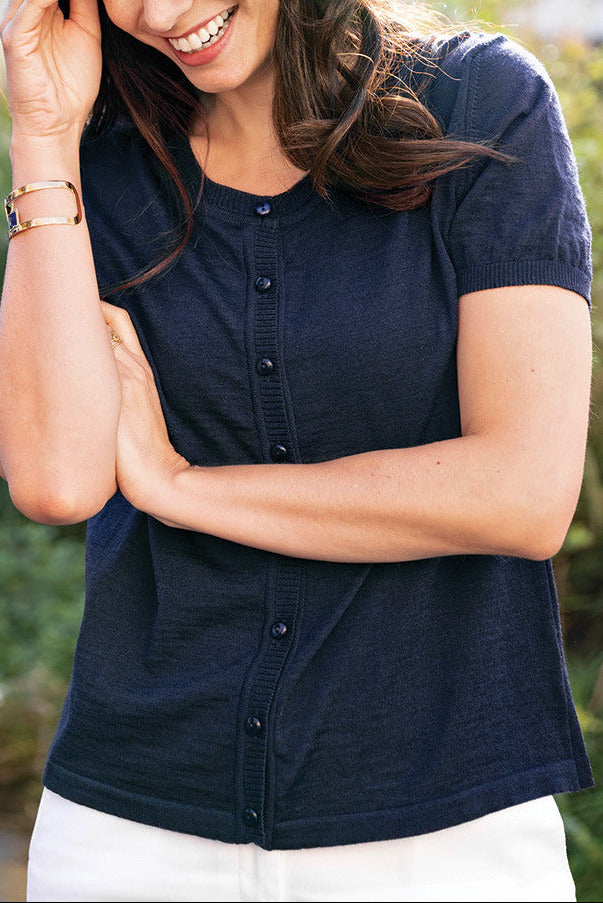 Cardigan femme manches courtes bleu marine par la marque MAISON SOLFIN MAISON SOLFIN - Cardigan femme manches courtes bleu marine