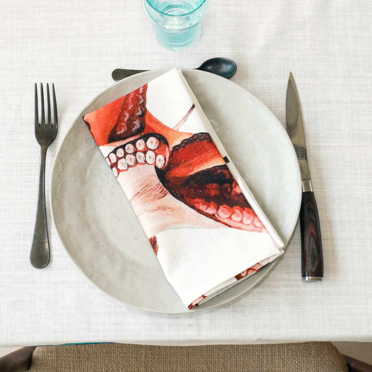 45 6d8e22e9 997a 4507 a61e b49fa1ddbc86 varek.illustrations - Serviette de table en coton : Poulpe