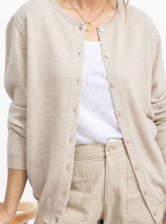 Cardigan femme en cachemire beige par la marque MAISON SOLFIN MAISON SOLFIN - Cardigan femme en cachemire beige