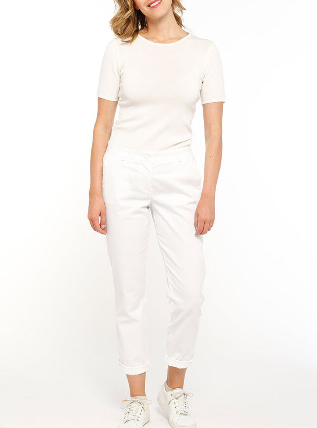 Pantalon chino femme en coton blanc par la marque MAISON SOLFIN MAISON SOLFIN - Pantalon chino femme en coton blanc
