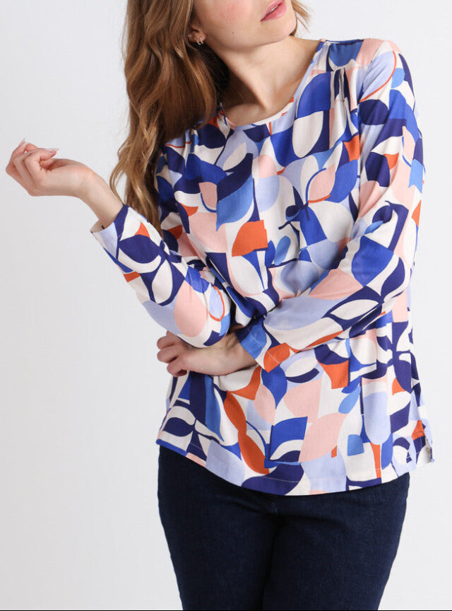 Blouse femme imprimé 100% viscose bleu élégant par la marque MAISON SOLFIN MAISON SOLFIN - Blouse femme imprimé 100% viscose bleu élégant