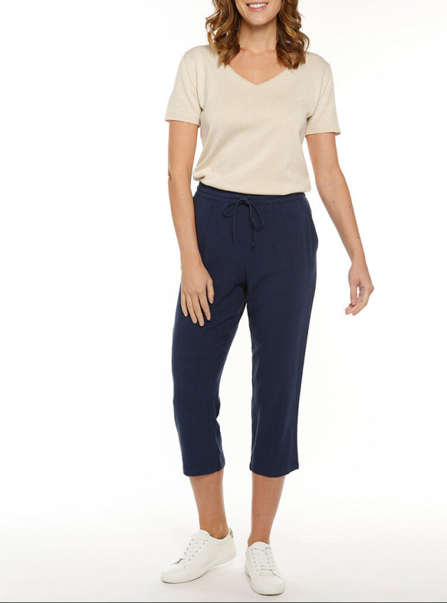 Pantacourt fluide femme en lin bleu marine par la marque MAISON SOLFIN MAISON SOLFIN - Pantacourt fluide femme en lin bleu marine
