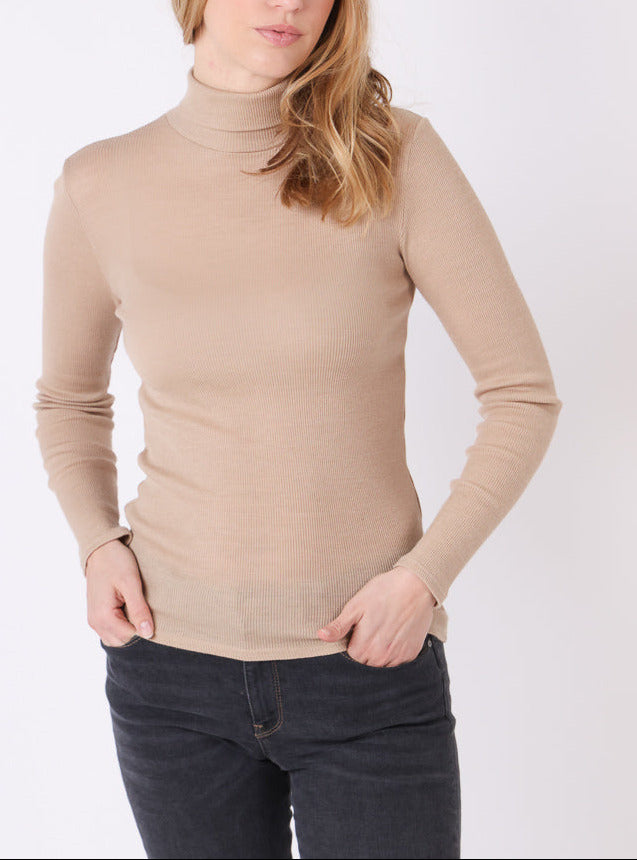 MAISON SOLFIN - Pull chaussette col roulé laine et soie beige