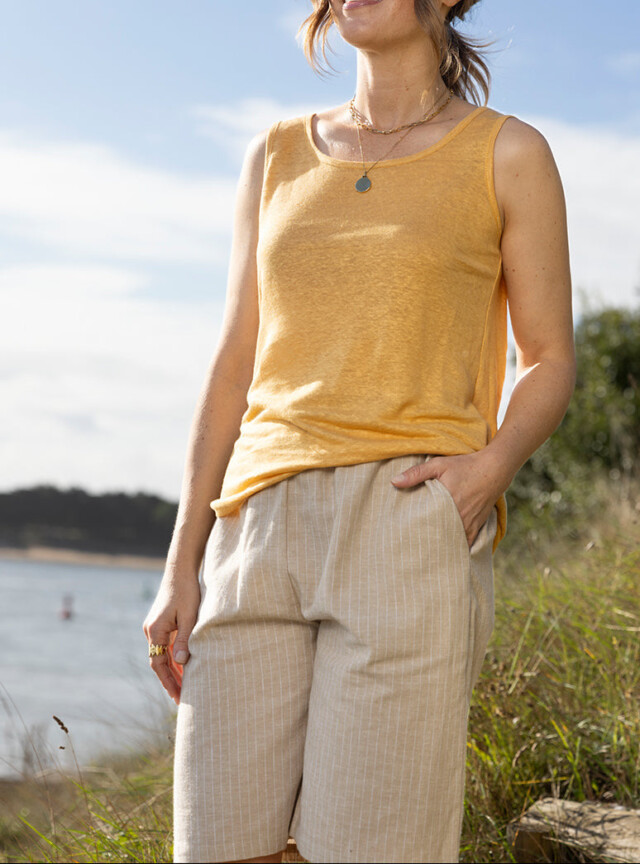 Bermuda femme en coton et lin beige par la marque MAISON SOLFIN MAISON SOLFIN - Bermuda femme en coton et lin beige