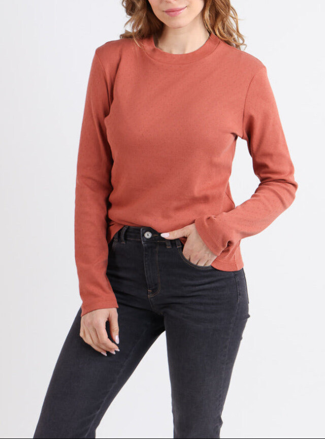 T-shirt femme col montant en coton orange par la marque MAISON SOLFIN MAISON SOLFIN - T-shirt femme col montant en coton orange