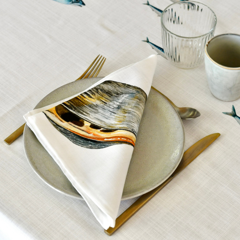 varek.illustrations - Serviette de table en coton : Palourde