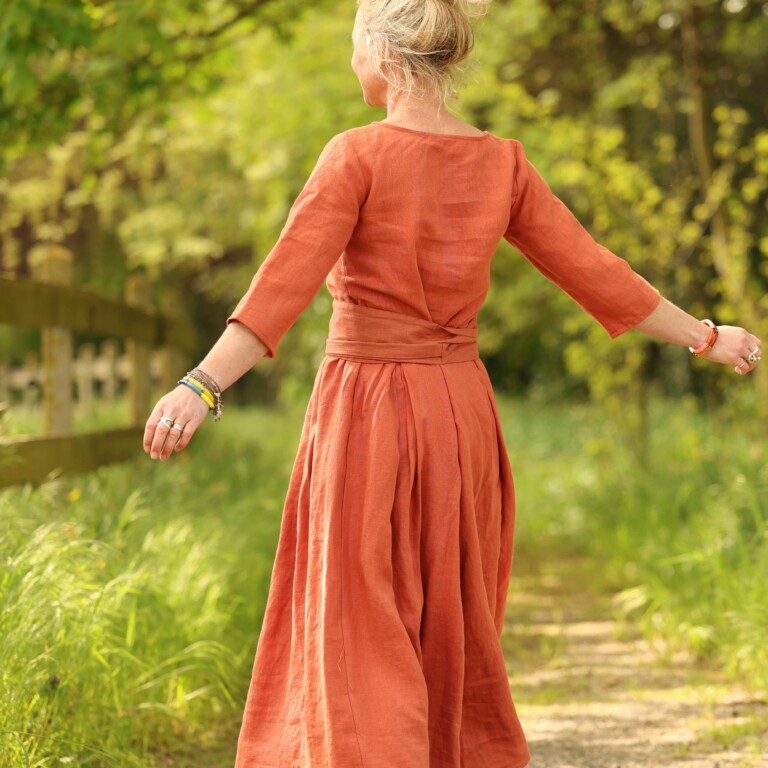 Quintessence - Robe Louisa manches 3/4 – Lin terre cuite – S