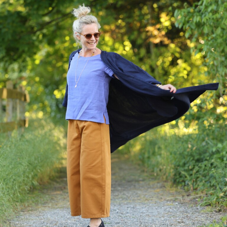 Quintessence - Blouse Emeline en lin bleu lavande – 3XL