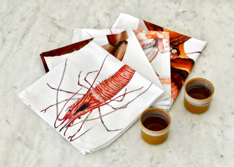 86 varek.illustrations - Pack de 4 serviettes de table : La Marée Rouge