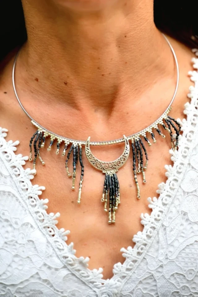 valdyria.com - Collier Majestueux Artemesia Lunaris