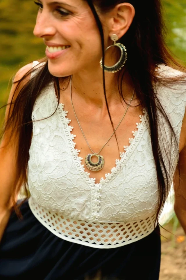 valdyria.com - Collier à Pendentif Artemesia Lunaris