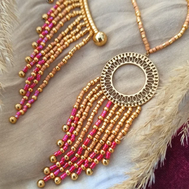 Valdyria - Collier Majestueux Amaziga Rubra