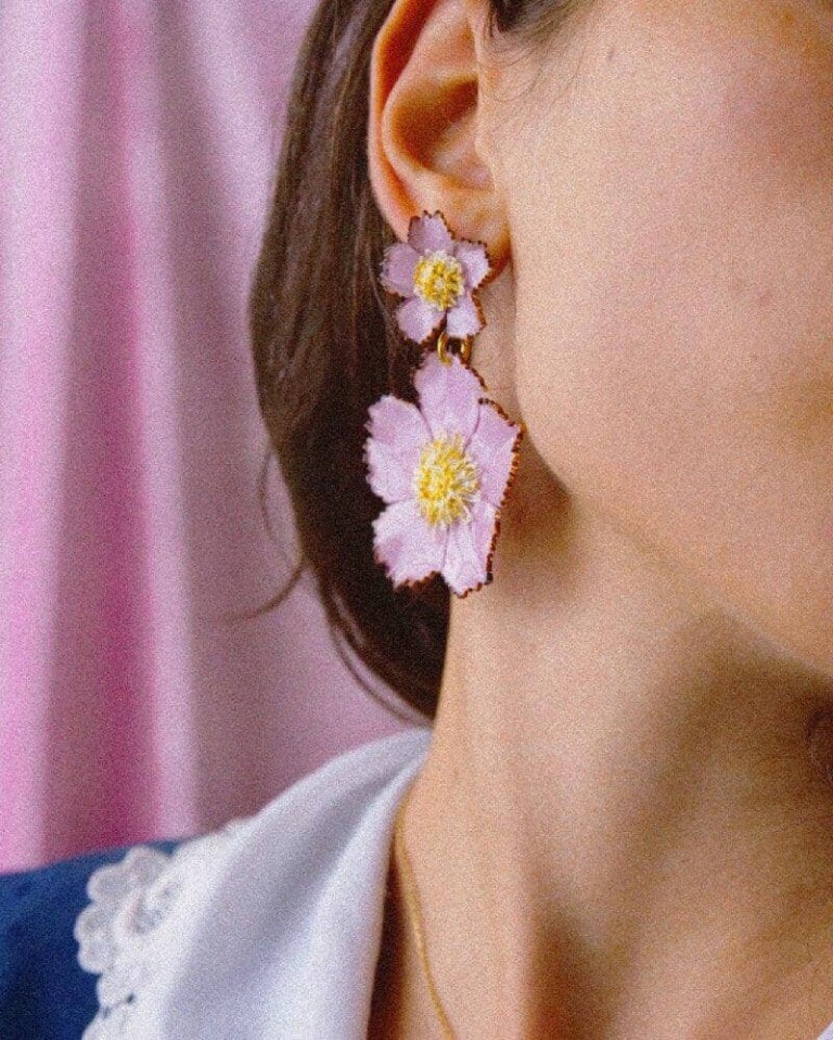 Ciléa Paris - Boucles d'oreilles pendantes Tuba – Corail / Tige (Oreilles percées)