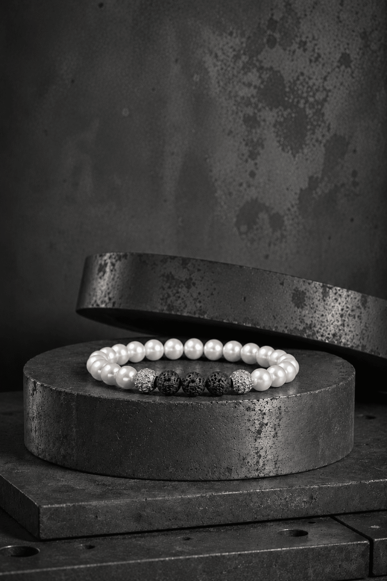 NEIJE - Bracelet Eclipse Perles d'eau douce & Pierre de Lave - Or Blanc – XL (poignet de 19 à 21 cm)