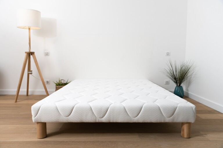 Naturlatt - Sommier tapissier Classique - fabrication artisanale française – 2x100x200cm - King Size + / Blanc