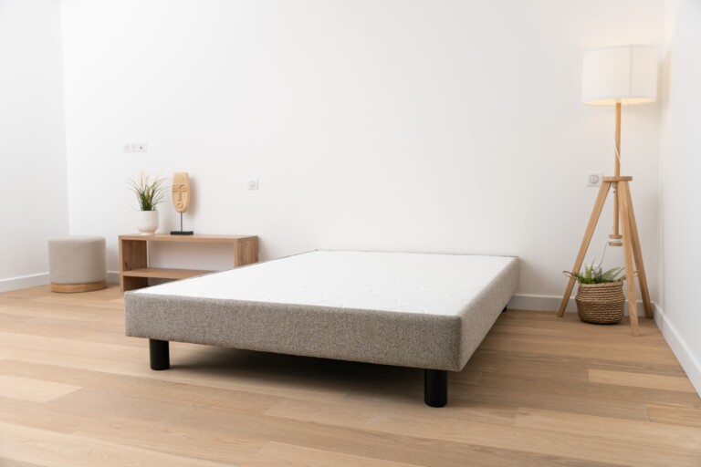 Naturlatt - Sommier tapissier Confort - fabrication artisanale française – 2x100x200cm - King Size / bleu pastel / Noir