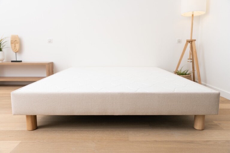 Naturlatt - Sommier tapissier Confort - fabrication artisanale française – 2x100x200cm - King Size / bleu pastel / Noir