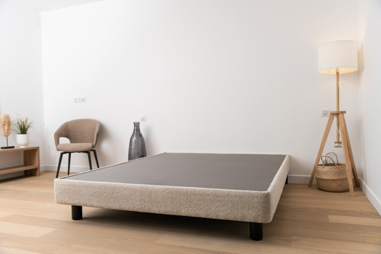 Naturlatt - Sommier tapissier Prestige - fabrication artisanale française – 2x100x200cm - King Size + / Beige pierre / Chêne