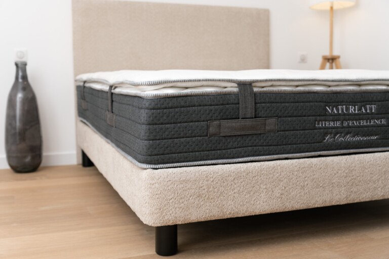 Naturlatt - Matelas Ressorts Premium Hôtellerie – 200x200cm - King Size + / Latex micro-perforé