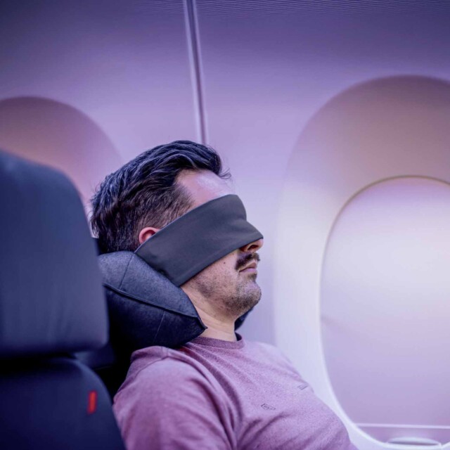 COSY CLUB (ex Petits Cadors) - Kit de voyage en train et avion pour 2 personnes – Moutarde