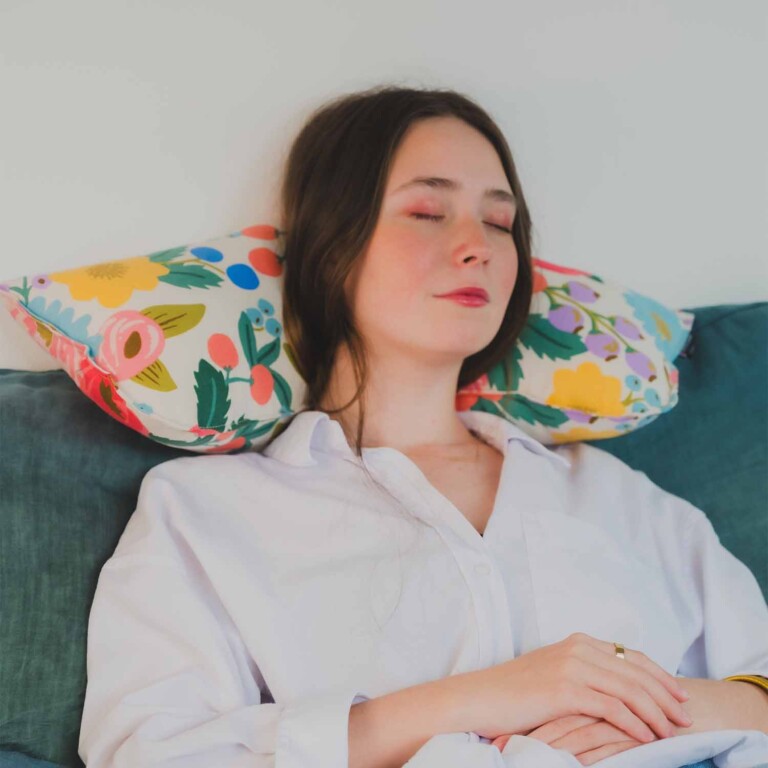Petits Cadors - Coussin repose tête et de décoration · EPICUR Héra