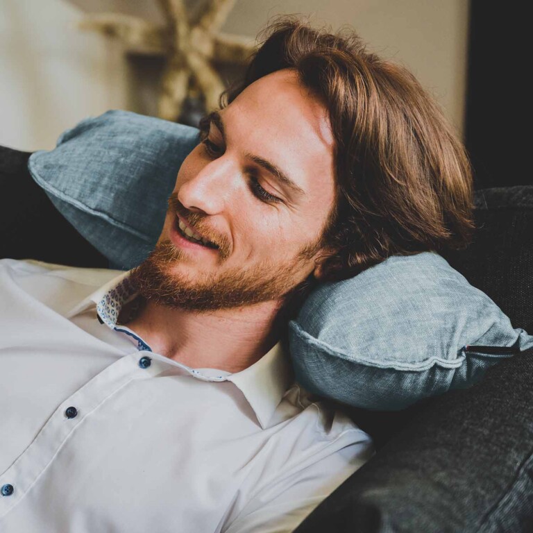 Cosy Club - Coussin repose tête et de décoration · EPICUR Poséidon (velours)