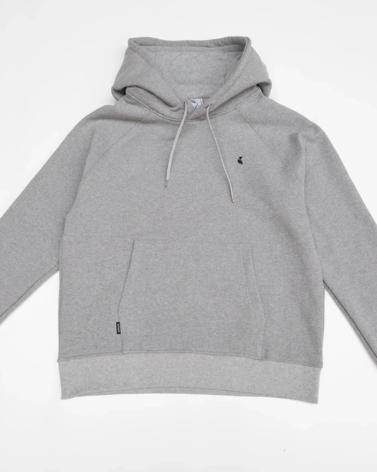 Ecclo hoodie sweat capuche homme gris Made In France et coton bio recycle upcycle 05 applat 1080x1350 8ea3522e a28e 4cec 8a34 4a4e6268235b ECCLO - Hoodie Aluminio – L
