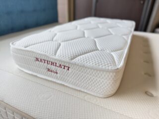 Matelas Bébé – Hypoallergénique – fabrication artisanale française par la marque NATUR’LATT LITERIE NATUR’LATT LITERIE - Matelas Bébé – Hypoallergénique – fabrication artisanale française